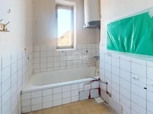 Prodej bytu 2+1, Měcholupy - Želeč, 64 m2