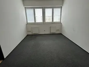 Pronájem kanceláře, Brno, Jana Babáka, 32 m2