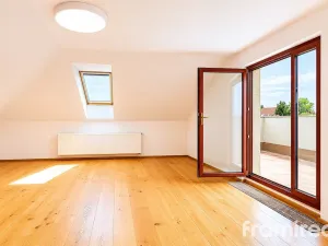 Prodej rodinného domu, Ohrobec, Krátká, 400 m2