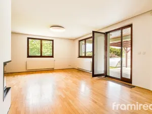 Prodej rodinného domu, Ohrobec, Krátká, 298 m2