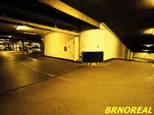 Pronájem garážového stání, Brno, Příkop, 12 m2