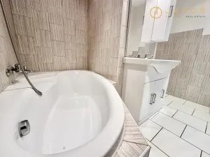 Pronájem bytu 1+1, Klášterec nad Ohří, Dlouhá, 35 m2