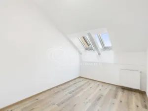 Pronájem bytu 3+kk, Praha - Vinohrady, Římská, 74 m2