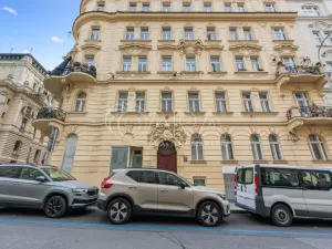 Pronájem bytu 3+kk, Praha - Vinohrady, Římská, 74 m2