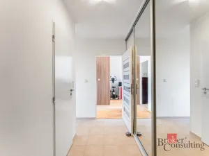 Prodej bytu 2+1, Praha - Vokovice, Africká, 48 m2