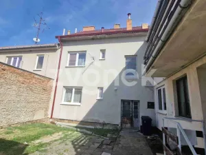 Prodej rodinného domu, Hustopeče, Brněnská, 200 m2