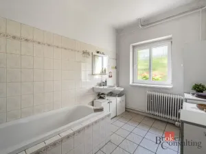Prodej rodinného domu, Rumburk - Rumburk 2-Horní Jindřichov, Větrná, 221 m2