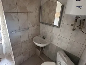 Pronájem bytu 1+1, Karlovy Vary, Závodu míru, 40 m2