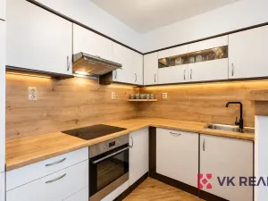 Prodej činžovního domu, Praha - Horní Počernice, Rožnovská, 569 m2