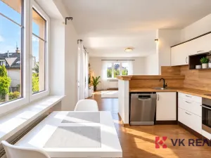 Prodej činžovního domu, Praha - Horní Počernice, Rožnovská, 569 m2