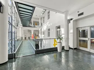 Pronájem kanceláře, Praha - Nové Město, Krakovská, 1120 m2