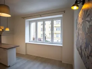 Pronájem bytu 2+kk, Praha - Podolí, Na Zlatnici, 54 m2