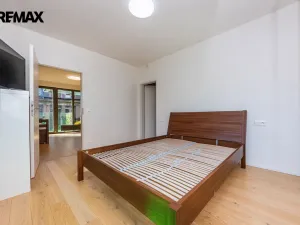 Pronájem bytu 2+kk, Praha - Vršovice, Altajská, 66 m2