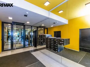 Pronájem bytu 2+kk, Praha - Vršovice, Altajská, 66 m2