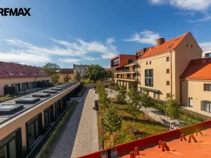 Pronájem bytu 2+kk, Praha - Nusle, Vrtbova, 62 m2