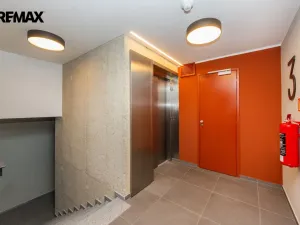 Pronájem bytu 2+kk, Praha - Nusle, Vrtbova, 62 m2