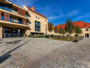 Pronájem bytu 2+kk, Praha - Nusle, Vrtbova, 62 m2