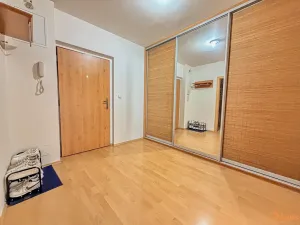 Pronájem bytu 2+kk, Praha - Břevnov, Šlikova, 78 m2