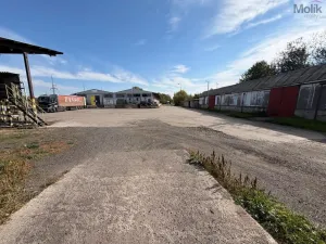 Pronájem skladu, Malé Březno, 1800 m2