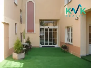 Prodej ubytování, Karlovy Vary, Studentská, 1127 m2