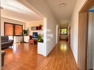Prodej rodinného domu, Zlín - Kostelec, Květná, 220 m2