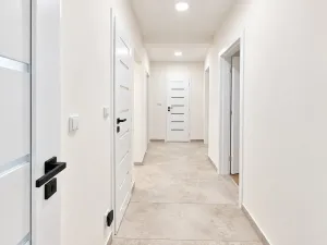 Pronájem bytu 3+1, Praha - Letňany, Tupolevova, 72 m2