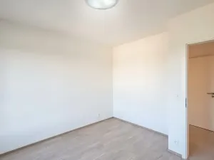 Pronájem bytu 3+kk, Praha - Karlín, Švarcova, 75 m2