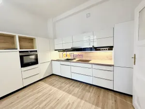 Prodej bytu 2+kk, Praha - Holešovice, Veverkova, 52 m2