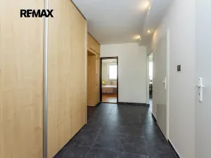 Prodej bytu 3+1, Praha - Modřany, Platónova, 74 m2