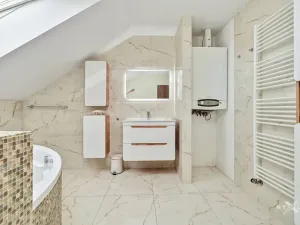 Prodej rodinného domu, Větrušice, Skalní, 158 m2