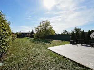 Prodej rodinného domu, Větrušice, Skalní, 158 m2