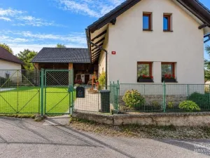 Prodej rodinného domu, Hořiněves - Žíželeves, 211 m2