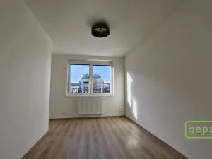Pronájem bytu 3+kk, Praha - Vysočany, Pod Harfou, 85 m2