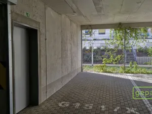 Pronájem bytu 3+kk, Praha - Vysočany, Pod Harfou, 85 m2