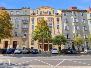 Pronájem kanceláře, Praha - Bubeneč, Bubenečská, 60 m2