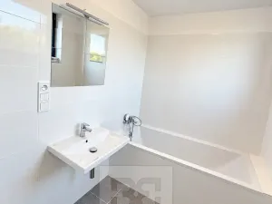 Pronájem bytu 2+kk, Kladno, Lesík, 55 m2