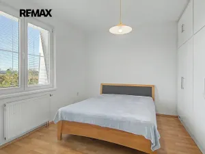 Prodej bytu 3+1, Vestec, Na Suchých, 84 m2