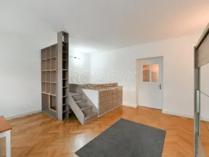 Pronájem bytu 2+kk, Praha - Nusle, Táborská, 56 m2