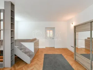 Pronájem bytu 2+kk, Praha - Nusle, Táborská, 56 m2