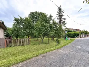Prodej pozemku pro bydlení, Horoměřice, Svahová, 2542 m2