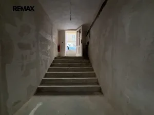 Pronájem restaurace, Praha - Nové Město, Koubkova, 159 m2