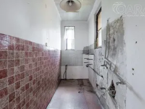 Prodej bytu 3+1, Praha - Bubeneč, N. A. Někrasova, 84 m2