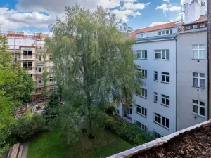 Prodej bytu 3+1, Praha - Bubeneč, N. A. Někrasova, 84 m2