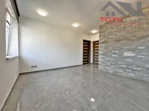 Pronájem bytu 3+1, Trutnov, Voletinská, 88 m2