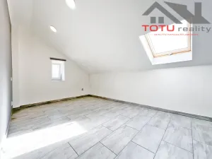 Pronájem bytu 3+1, Trutnov, Voletinská, 88 m2