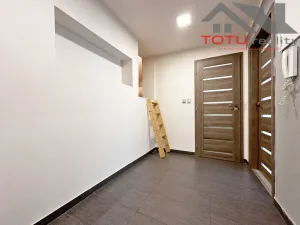 Pronájem bytu 3+1, Trutnov, Voletinská, 88 m2