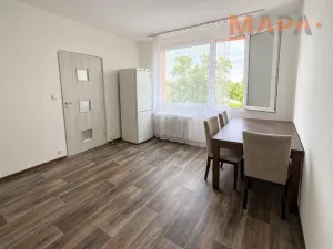 Prodej bytu 1+1, Chomutov, Jirkovská, 36 m2