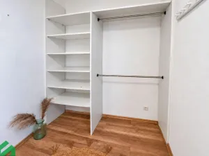 Pronájem bytu 2+kk, Praha - Libeň, Sokolovská, 48 m2