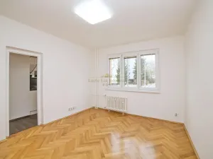 Prodej bytu 2+1, Praha - Žižkov, Pod lipami, 48 m2