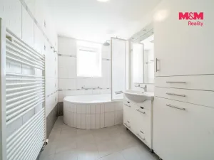 Pronájem bytu 1+kk, Plzeň - Skvrňany, Waltrova, 50 m2